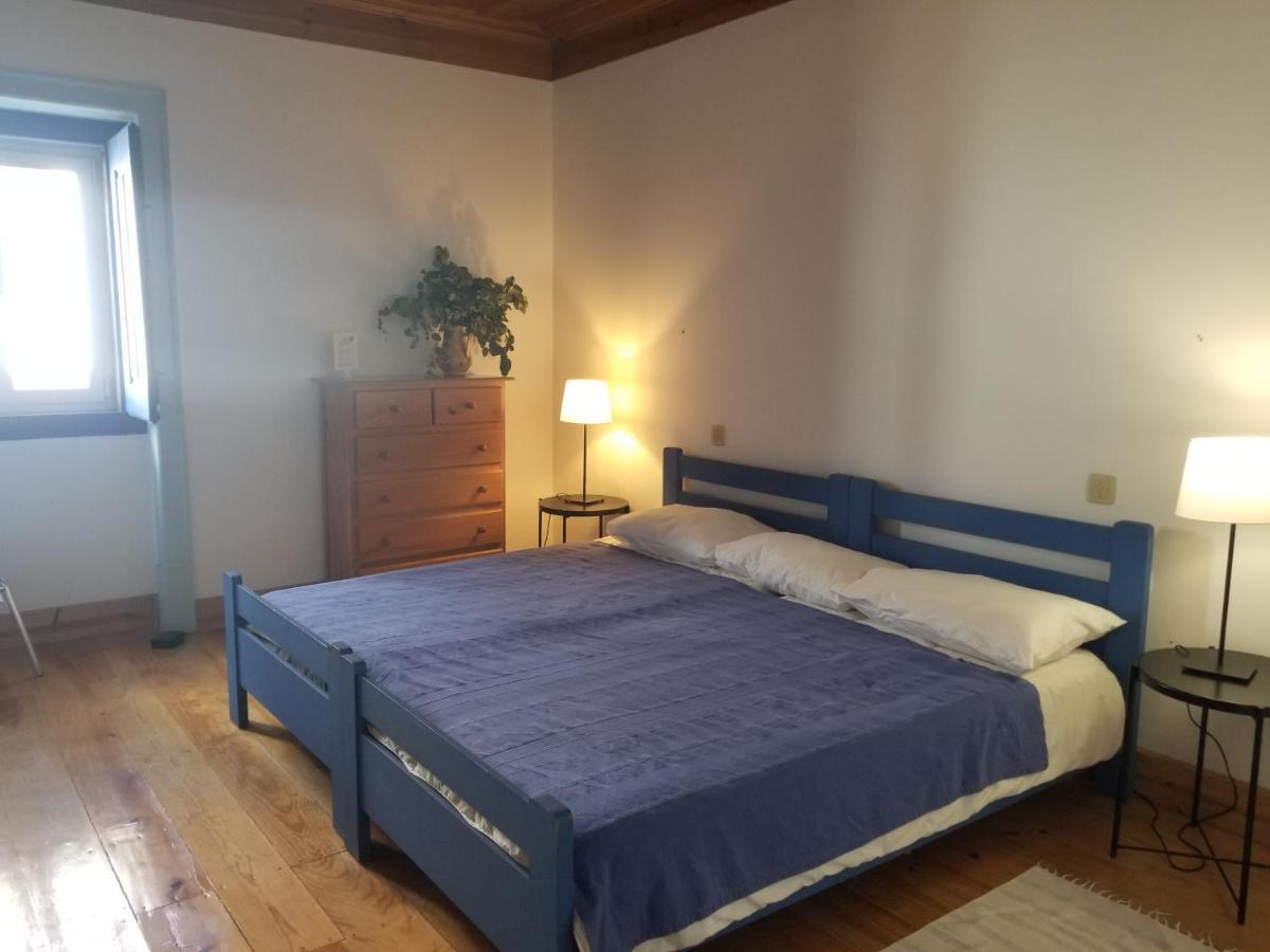 Azoia 10 - Hostel & Casas De Campo Azoia de Baixo Bagian luar foto