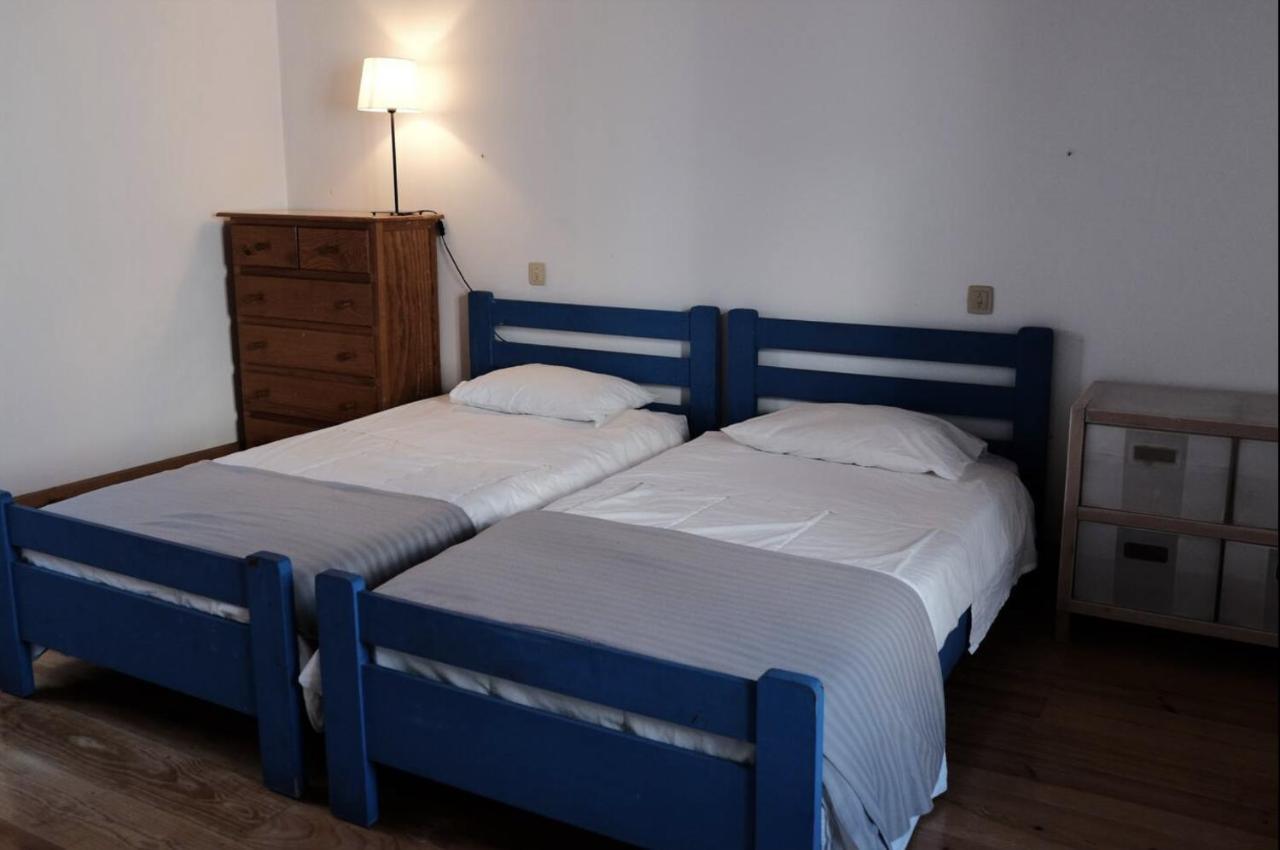 Azoia 10 - Hostel & Casas De Campo Azoia de Baixo Bagian luar foto