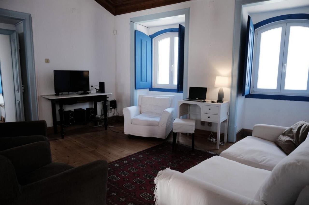 Azoia 10 - Hostel & Casas De Campo Azoia de Baixo Bagian luar foto
